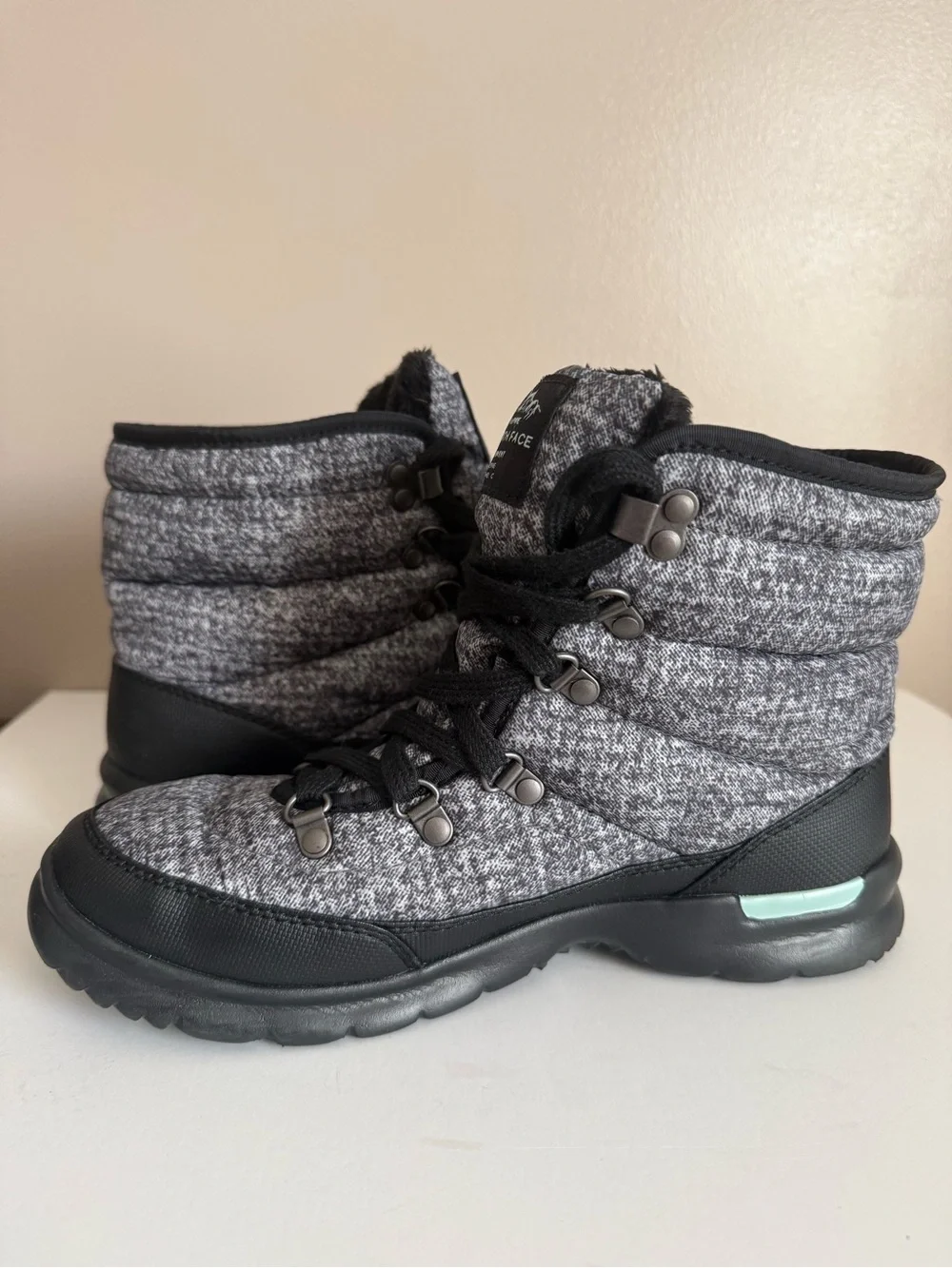 The North Face Women's ThermoBall Lace II Boot‎ Black Grey Puffer Lace-up Size 8